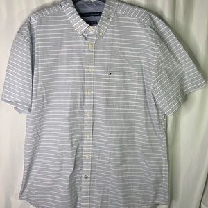 Tommy Hilfiger Men’s button down size L